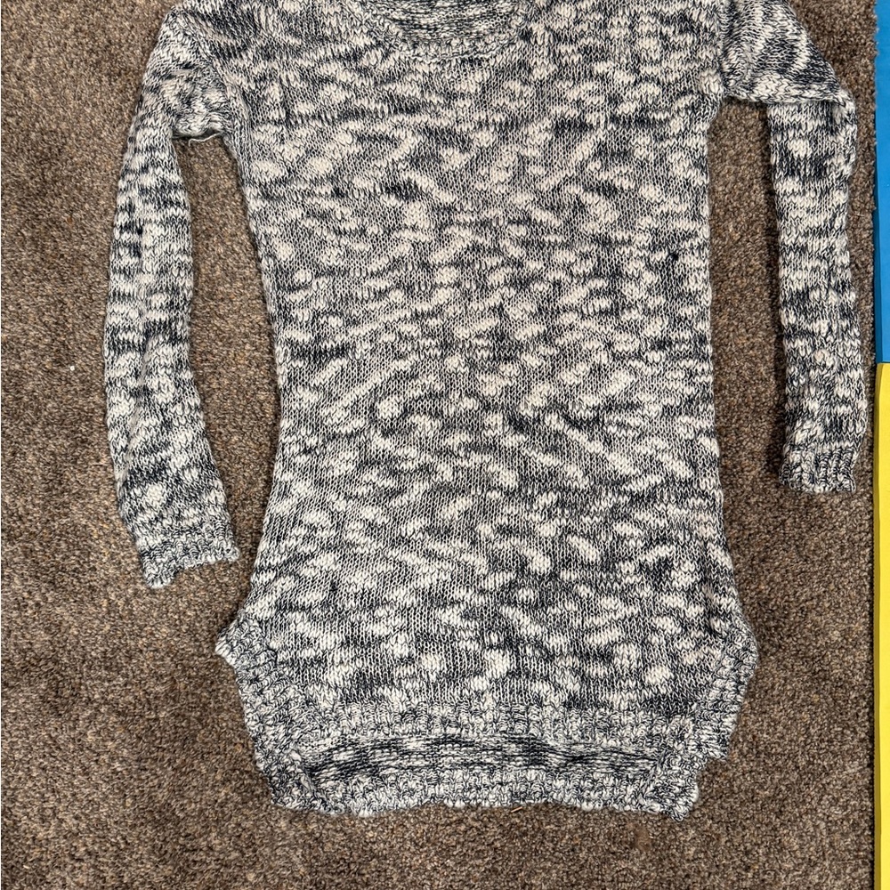 Pink Rose Marled Crewneck Sweater in Gray and White